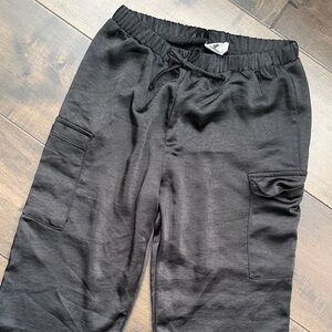 Girls Black silk Cargo Pocket Jogger Pants